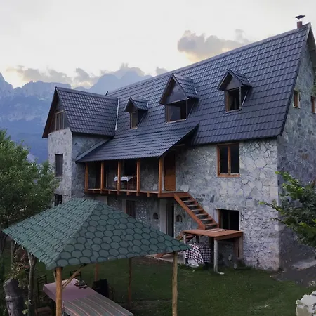 Vellezrit Shkambi 3*