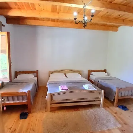 بيت ضيافة Vellezrit Shkambi Gjelaj