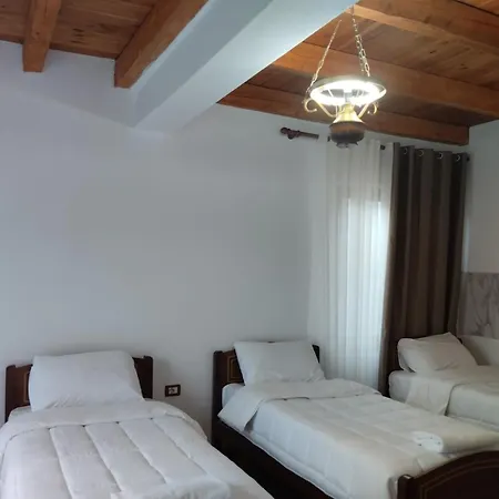 Guest house Vellezrit Shkambi