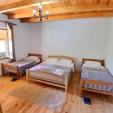 Vellezrit Shkambi Guest house *